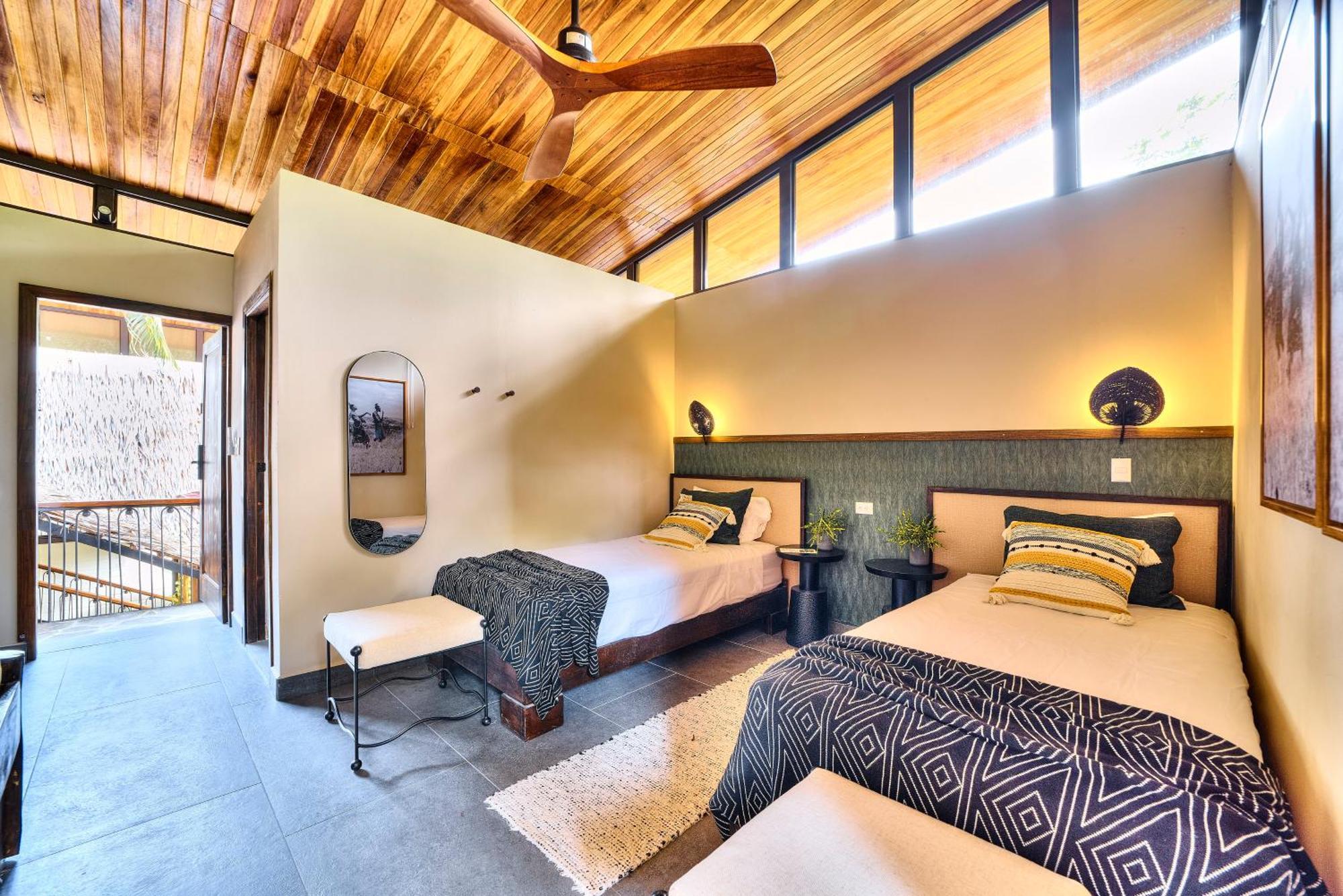 Conga Boutique Hotel Puerto Viejo de Talamanca Dış mekan fotoğraf